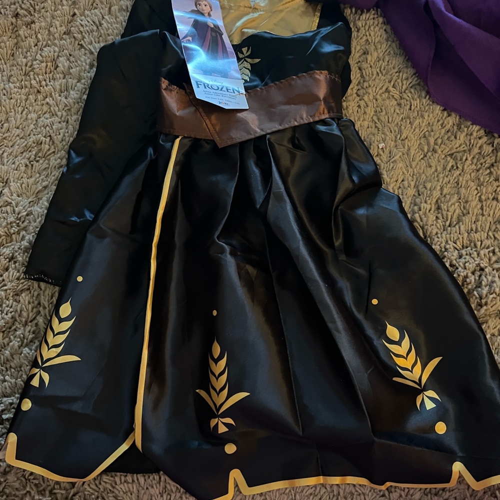 Disney frozen anna outfit with real boots - Picture 3 of 9